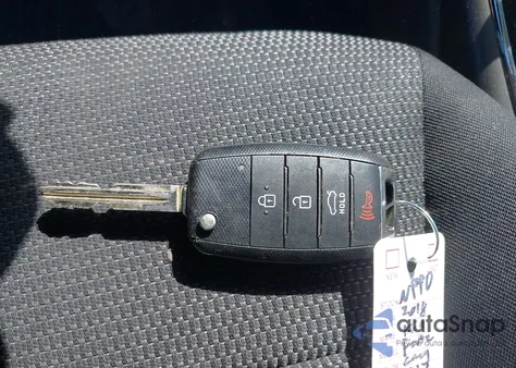 2018 Kia Forte Lx из США, поврежденный, VIN 3KPFK4A76JE168113